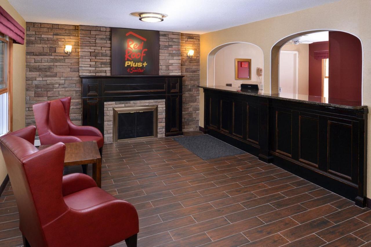 Red Roof Inn Plus+ & Suites Guilford Extérieur photo